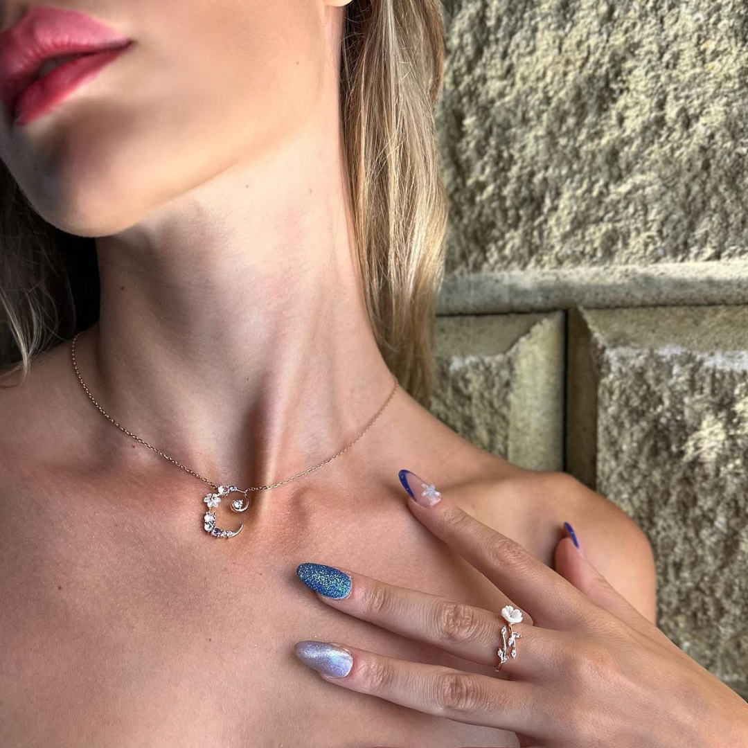 COLLANA ARGENTO - Lettera floreale